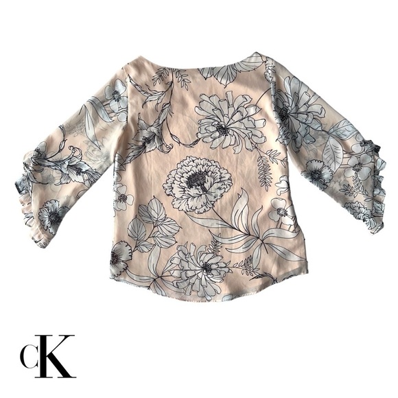 NWOT CALVIN KLEIN PINK & WHITE FLORAL CHIFFON BLOUSE RUFFLE FLARE 3/4 SLEEVES XS - Picture 2 of 16